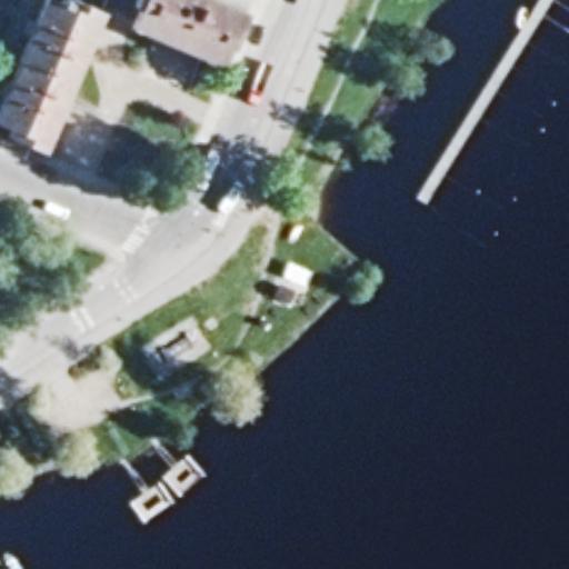 Kahvila Rento: terassi ilmakuvassa, Joensuu