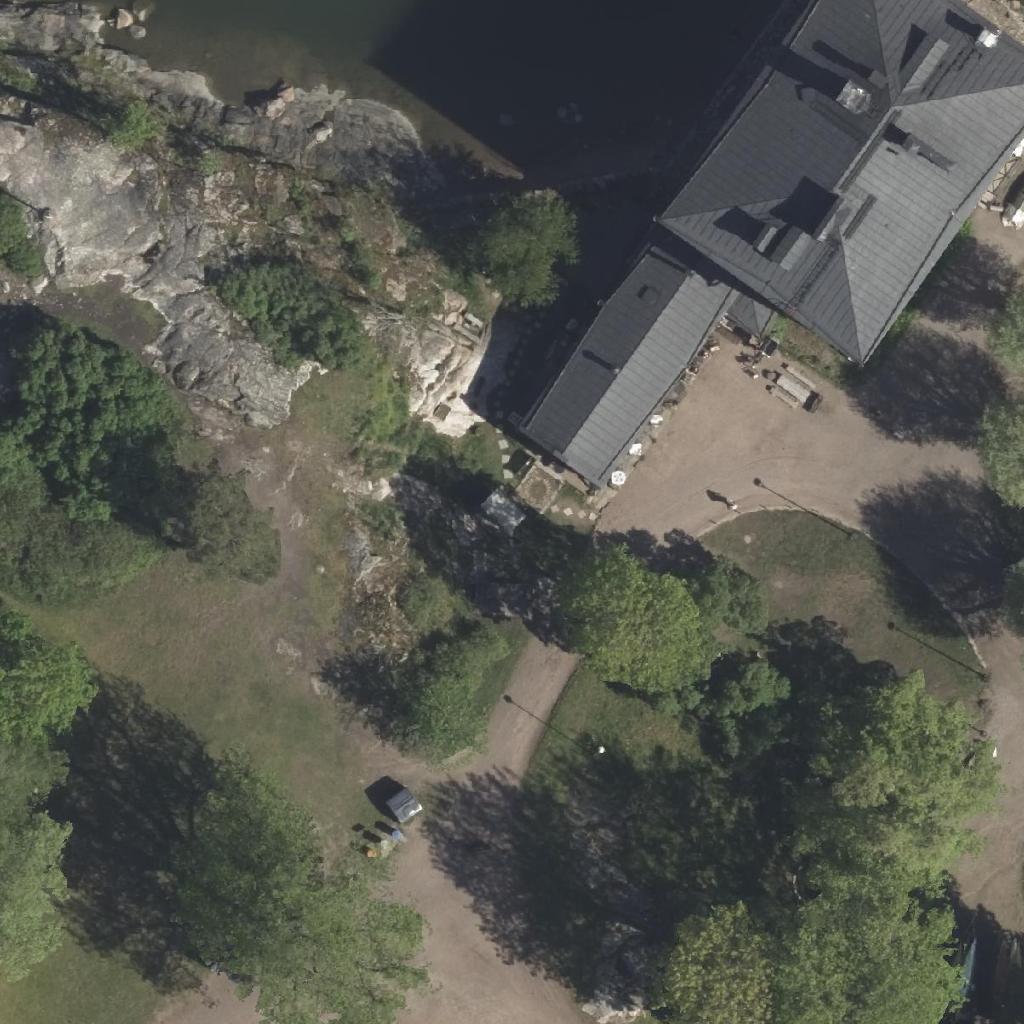 Cafe Metsäpaahtimo: terassi ilmakuvassa, Helsinki