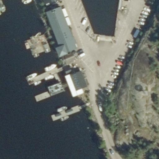 Kuusisen Kalamaja: terassi ilmakuvassa, Kotka