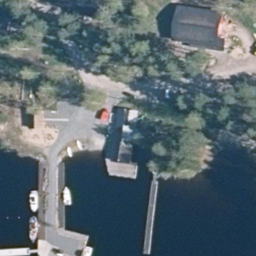 Kesäravintola Rantamakasiini: terrace seen from above, Puumala
