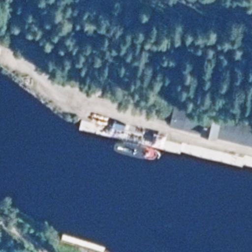 Kalkkisillan laituriterassi: terassi ilmakuvassa, Kajaani