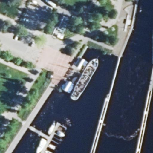 Kuunari Elina: terassi ilmakuvassa, Joensuu